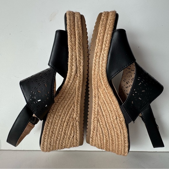 SOUL Naturalizer Ocean  Black and Tan Wedge Sandals - Picture 7 of 15